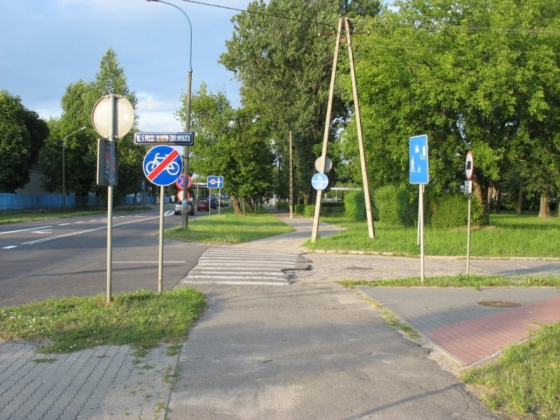 "Usprawnienia" na DDRiP - ul. I AWP