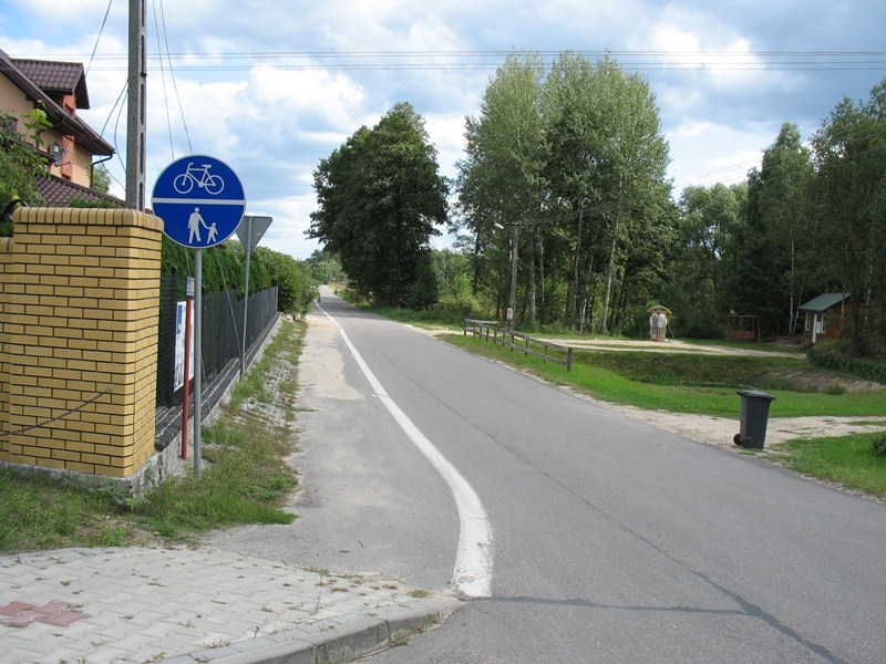 Pseudo-ścieżka ul. Przemysłowa w Lelisie
