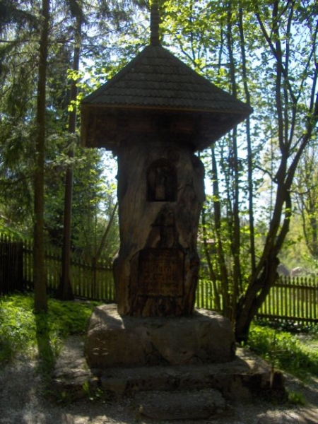 Skansen w Nowogrodzie - Pomnik Stacha Konwy