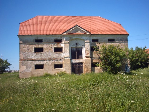 Dogoszewo - spichlerz z końca XIX wieku.