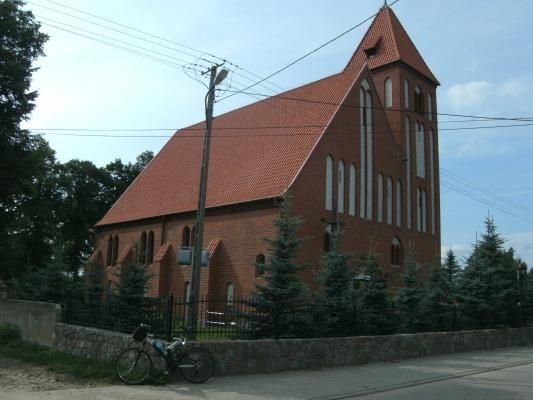 Turośl-kościół w stylu neogotyckim