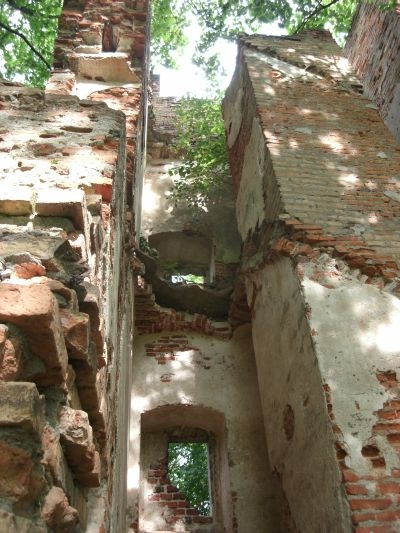 Brok - ruiny pałacu