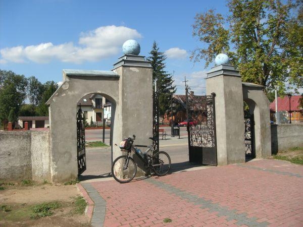 Krasnosielc - brama i furty