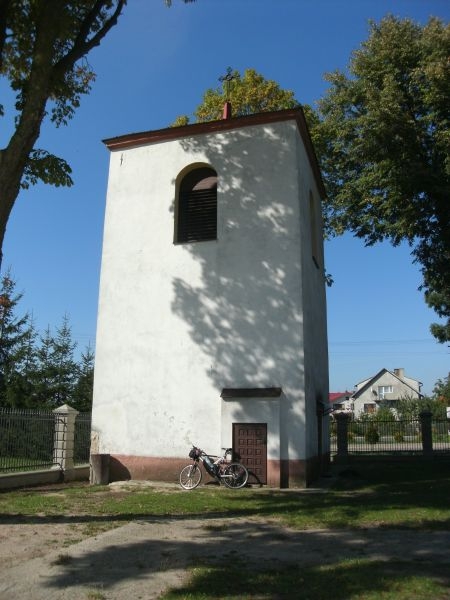 Płoniawy - dzwonnica