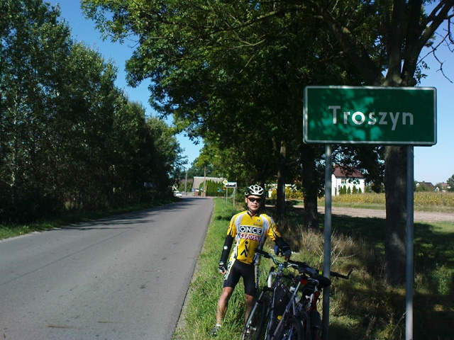 [20.09.2009] Wycieczka forumowiczów do Troszyna