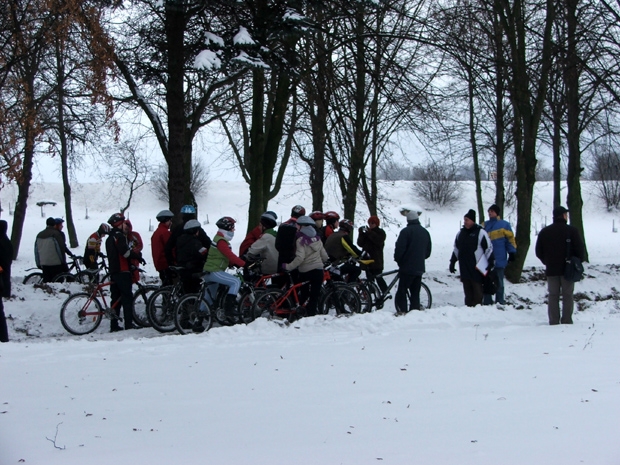Start dzieciaków + jeden "dziadek" (Karol)