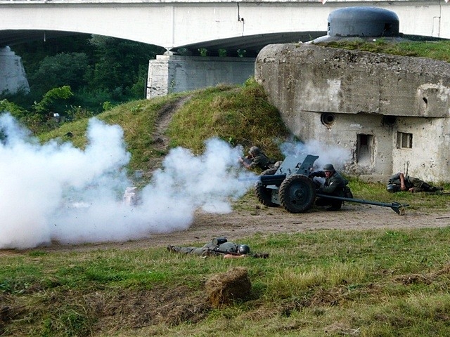 [07.08.2010] Inscenizacja walk o Nowogród z września 1939 r.