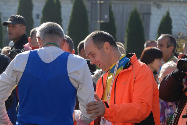 V bieg AG bez limitu 2011-10-16